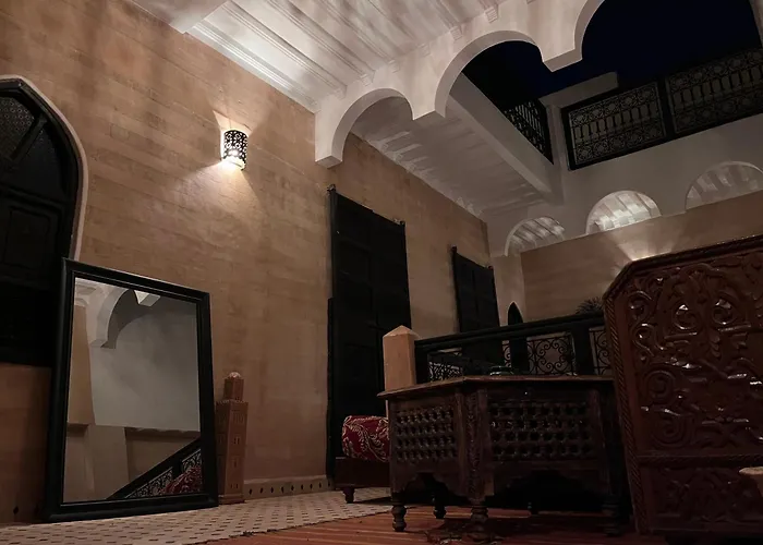 Resort: Riad Black Doors