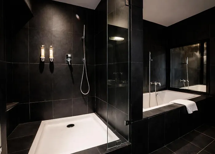 Hotels With Four Stars Bab , Boutique & Spa